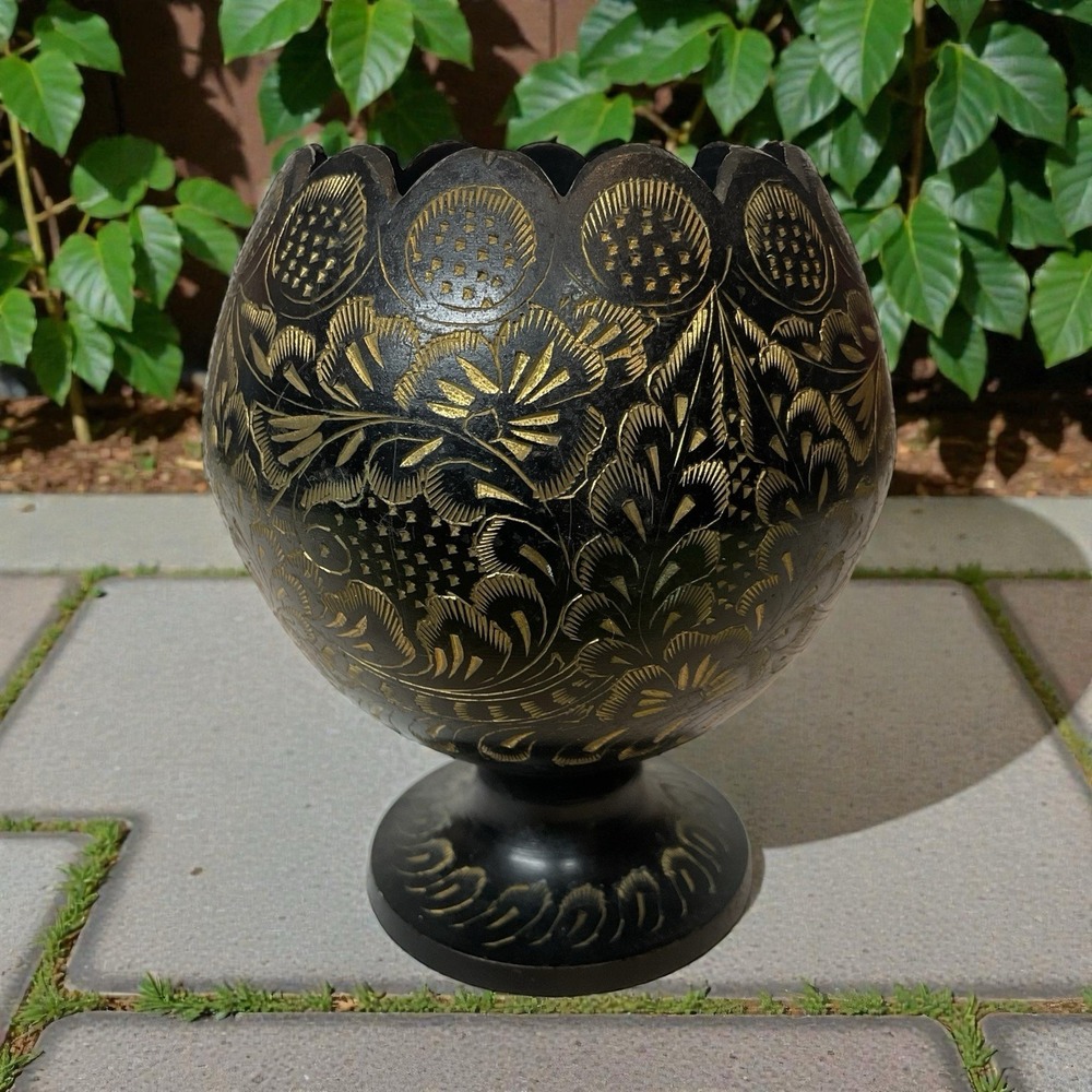 Vintage Indian Globe-Like Body Brass Hand Etched Black Gold Bud Vase‎ Scalloped